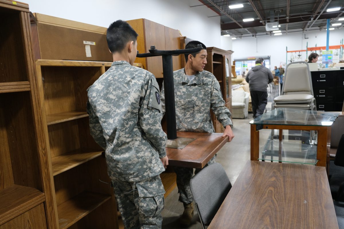 Students volunteering
