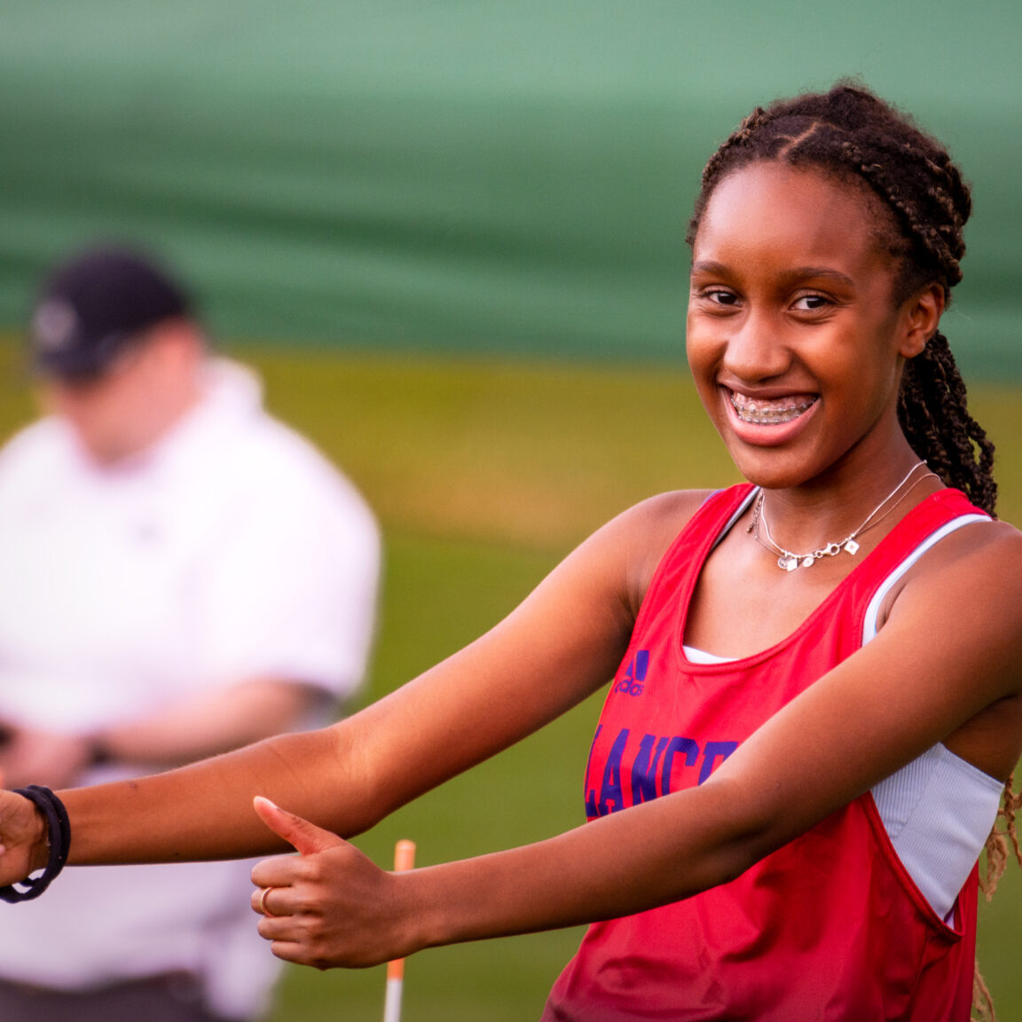 0541 CC meet track girl smile